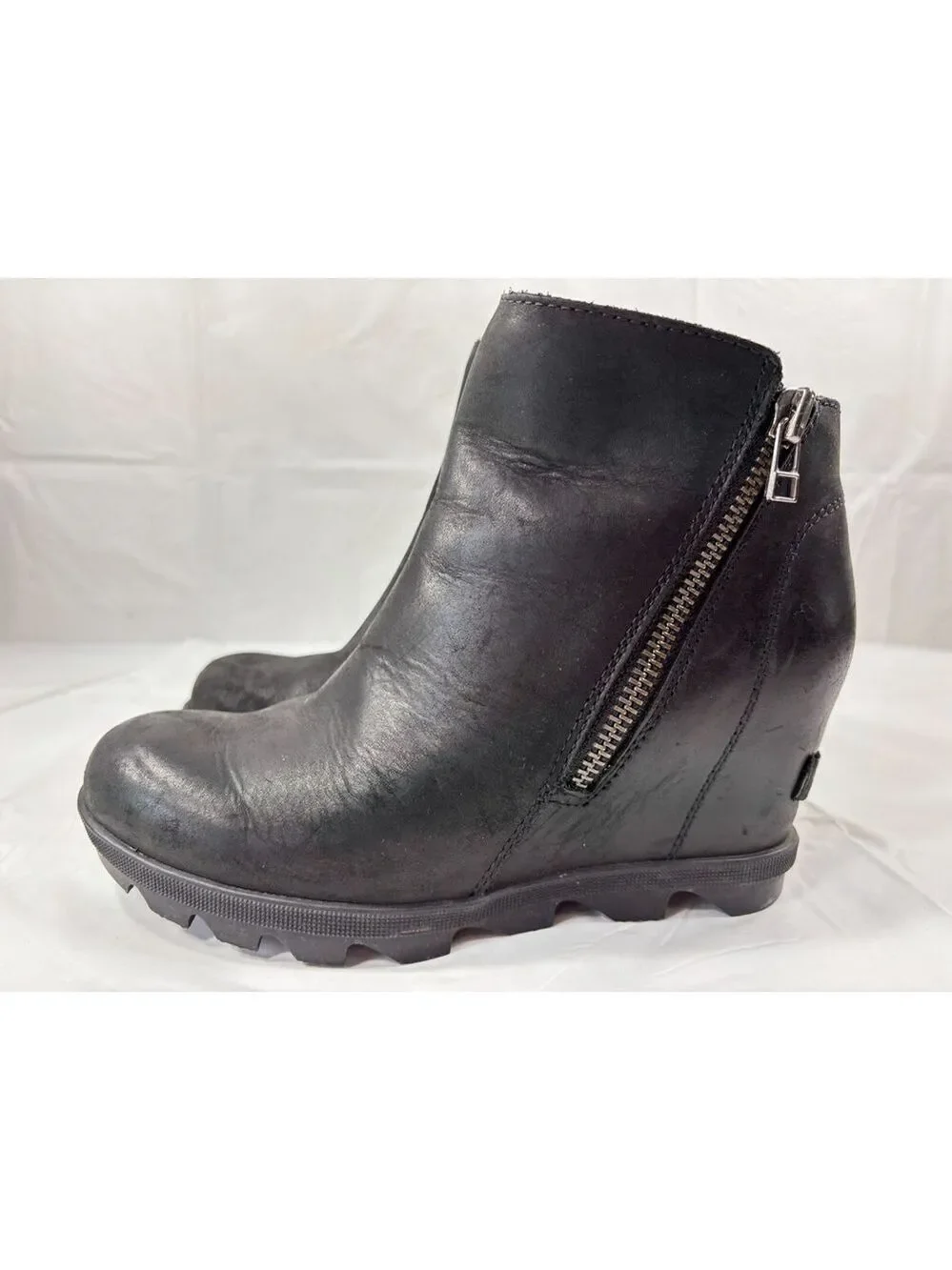 JOAN OF ARCTIC WEDGE BOOT NL3364-010 SIZE 6.5